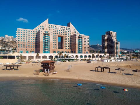 Property building, Beach