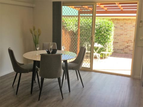 Tic Tac Toe Quality Accommodation Condo in Armidale