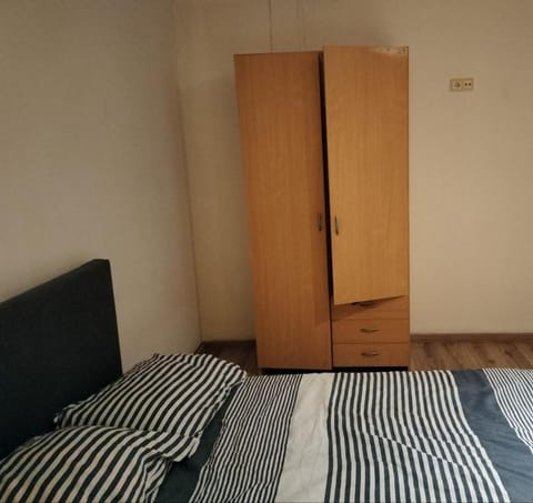 Tourist Travel Inn Hostel in Rotterdam