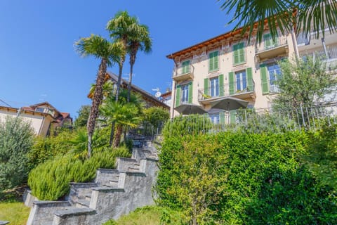 Property building, Spring, Garden, Garden view