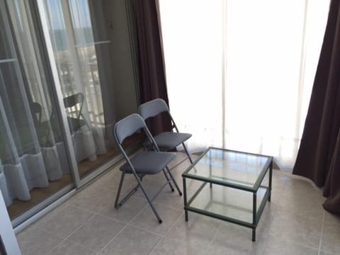 Appartement T3, 6 pers, BBQ, terrasse, parking, plage à prox. - FR-1-81-397 Apartment in Le Barcarès