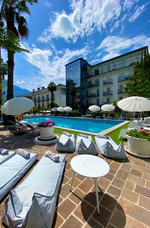 Pool view, Swimming pool