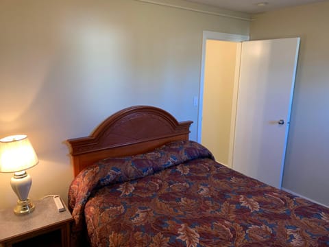 Red Deer Inn & Suites Motel in Red Deer