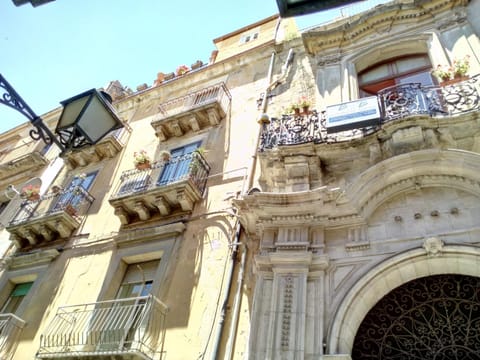 Palazzo Aprile Alojamiento y desayuno in Caltagirone
