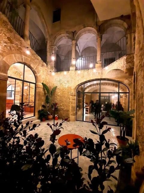 Palazzo Aprile Bed and Breakfast in Caltagirone