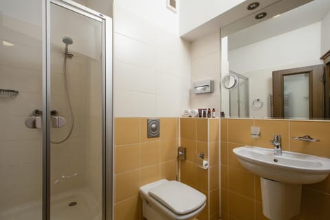 Charles Bridge Rooms & Suites by SIVEK HOTELS Apartment hotel in Prague