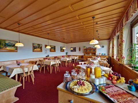 Frühstückspension Götzfried-Hof Bed and Breakfast in Spittal an der Drau