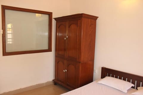 Cozy Candolim Apartment fully furnished for five adults Apartment in Candolim