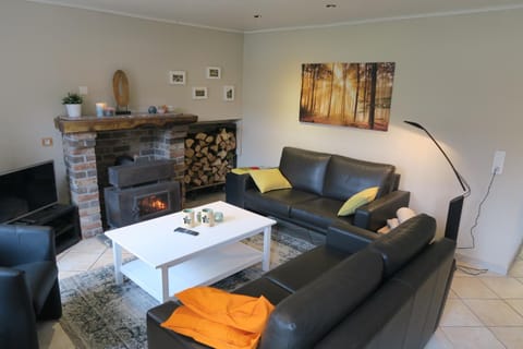 l'oiseau bleu House in Wallonia, Belgium