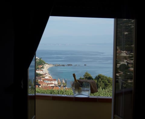 Balcony/Terrace, Decorative detail, Bedroom, Sea view