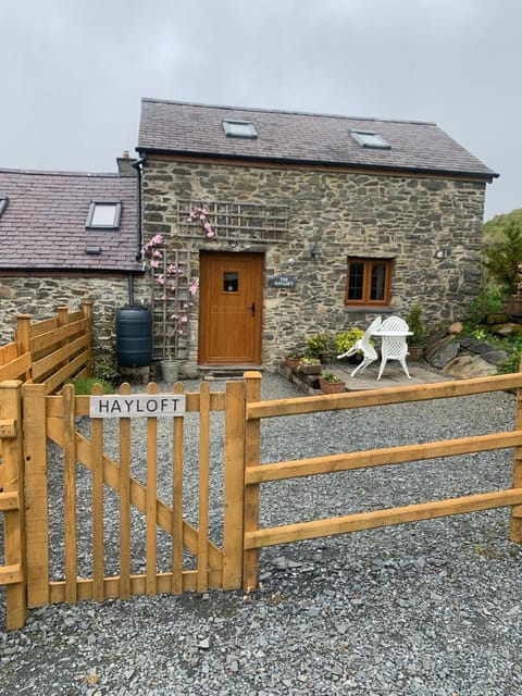 Tanyresgair Cottages House in Wales