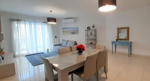 Sealine Apartment by SeaStays 1 min to seafront Condo in Saint Paul's Bay