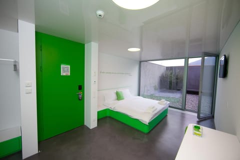 Patio, Day, Bedroom