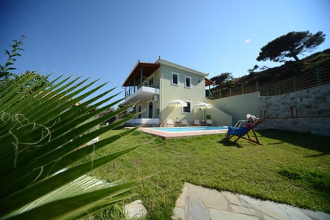 Property building, On site, Swimming pool, Swimming pool