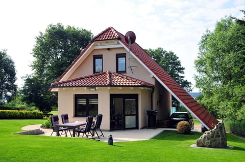Ferien_HAUS AM SEE Casa in Mecklenburgische Seenplatte