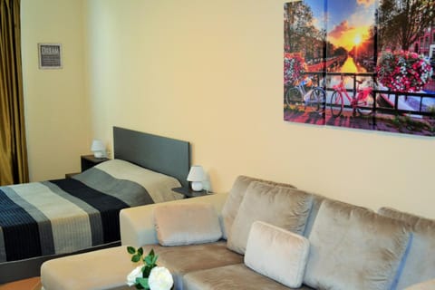 City Center Studio - River View Apartment in Plovdiv