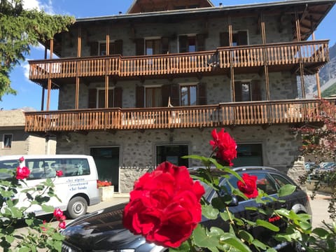 Facade/entrance, Summer