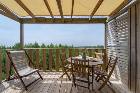 View (from property/room), Balcony/Terrace