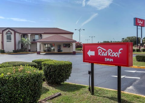 Red Roof Inn Sumter Motel in Sumter