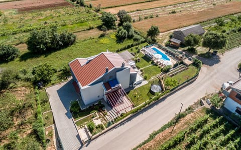 Luxury Villa Nadalina-Dicmo Villa in Split-Dalmatia County