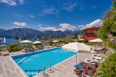 Pool view, Swimming pool