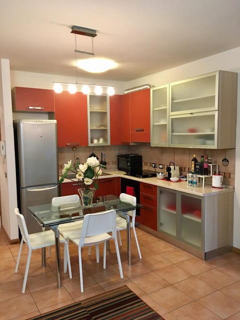 Kitchen or kitchenette, Other, Photo of the whole room, Dining area