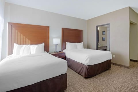 Comfort Inn & Suites Hotel in Wichita