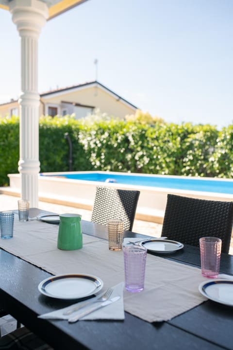 Balcony/Terrace, Pool view