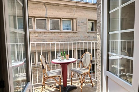 Balcony/Terrace, Living room