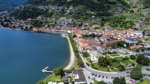 Natural landscape, Bird's eye view, City view, Lake view, Mountain view