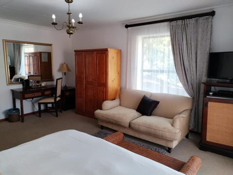 Hole In One Hotel in Roodepoort