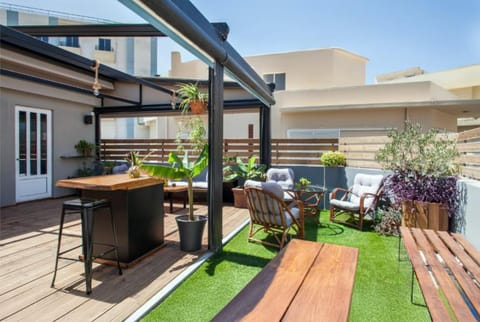 Property building, Patio, Garden, View (from property/room), Balcony/Terrace, Garden view