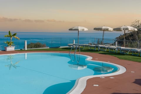 Pool view, Sea view, Swimming pool