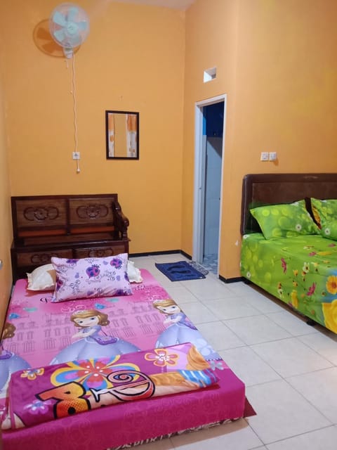 Homestay Andari House in Batu