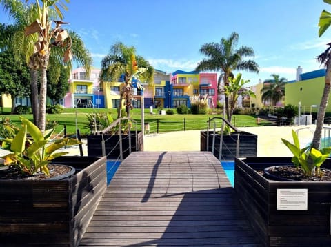 Marina de Albufeira Orada Resort - 2-bed apartment with huge pool Condo in Guia
