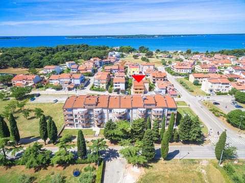 Property building, Bird's eye view, Beach, On site