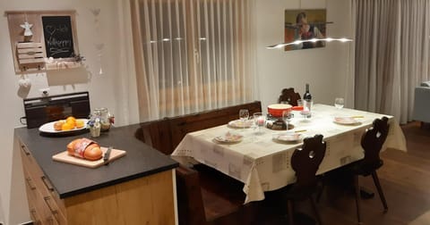 Helvetia (388 Sr) 2. Stock Apartment in Lantsch/Lenz