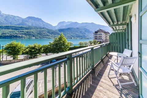 Annecy-Pavillon Apartment in Talloires