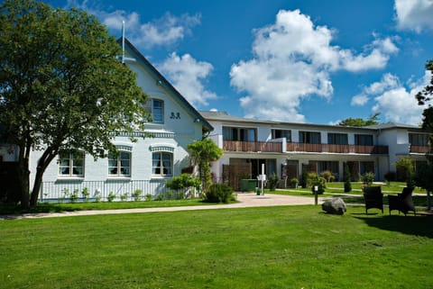 Property building, Garden, Garden view