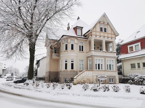 Property building, Winter