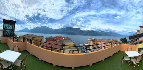 Solarium, Balcony/Terrace, Lake view