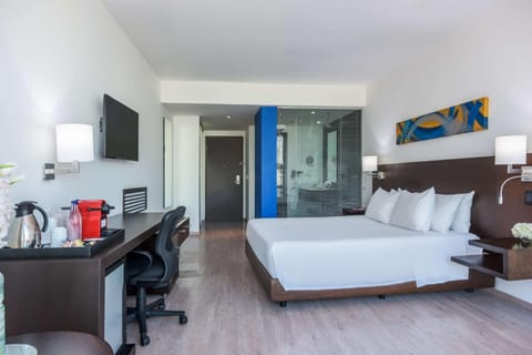 NH Collection Royal Smartsuites Hotel in Barranquilla