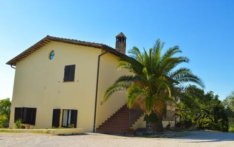 Cardinal Girolamo Farm Stay in Montefalco