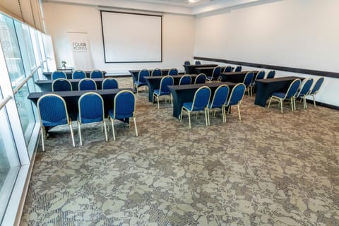 Meeting/conference room