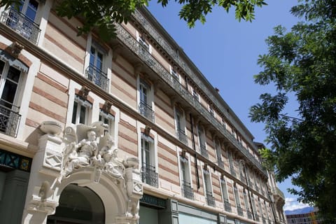 Le Grand Hôtel Grenoble, BW Premier Collection by Best Western Hôtel in Grenoble