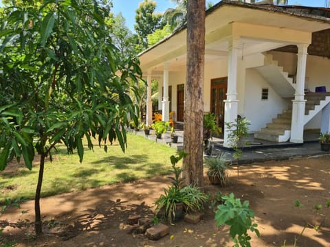 Thuruliya Residence Bed and Breakfast in Dambulla