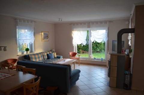 Living room, Seating area, Dining area, Garden view