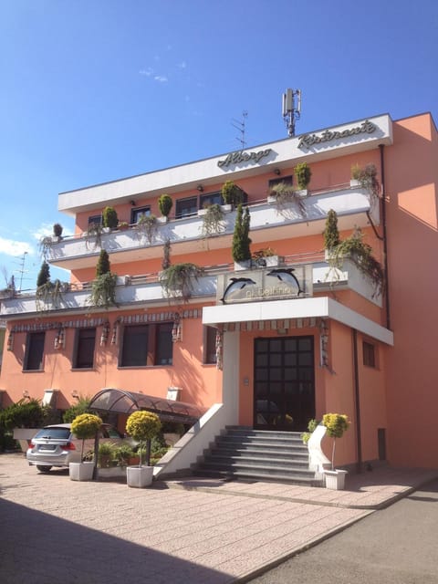 Albergo Ristorante Il Delfino Hotel in Novara