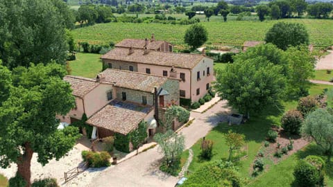 Agriturismo Podere La Fornace Country House in Bastia Umbra
