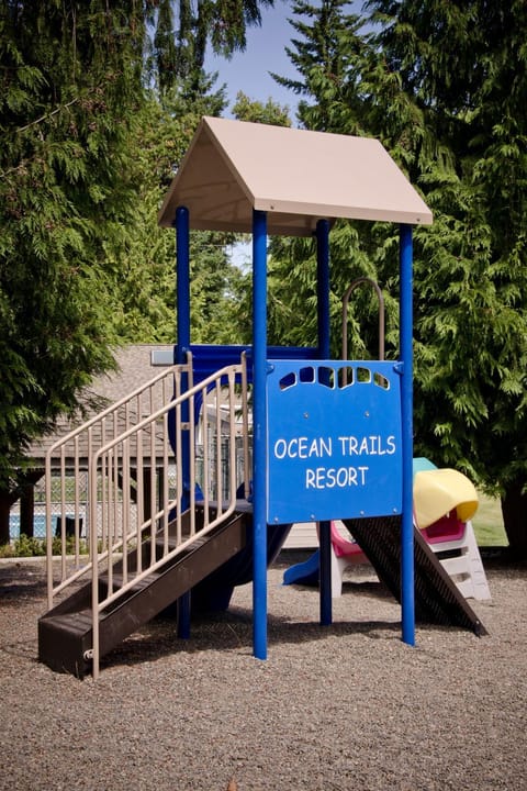 Ocean Trails Resort Resort in Parksville